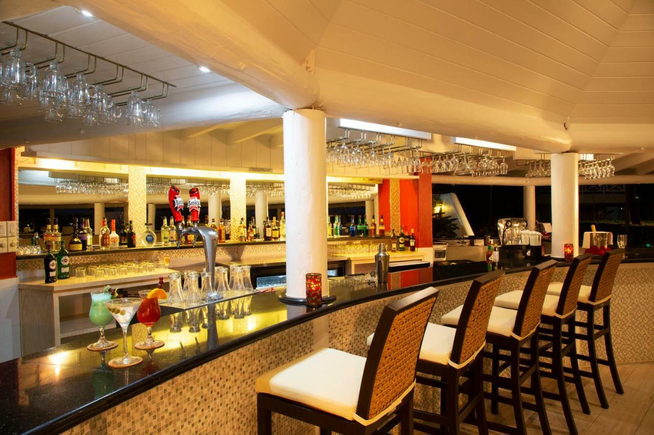 Отель The Club Barbados (Adults Only) Сент-Джеймс Экстерьер фото