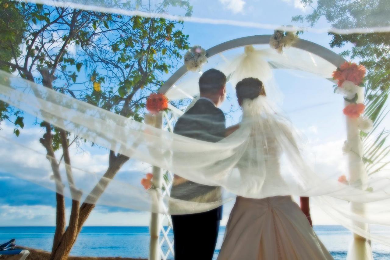 Отель The Club Barbados (Adults Only) Сент-Джеймс Экстерьер фото