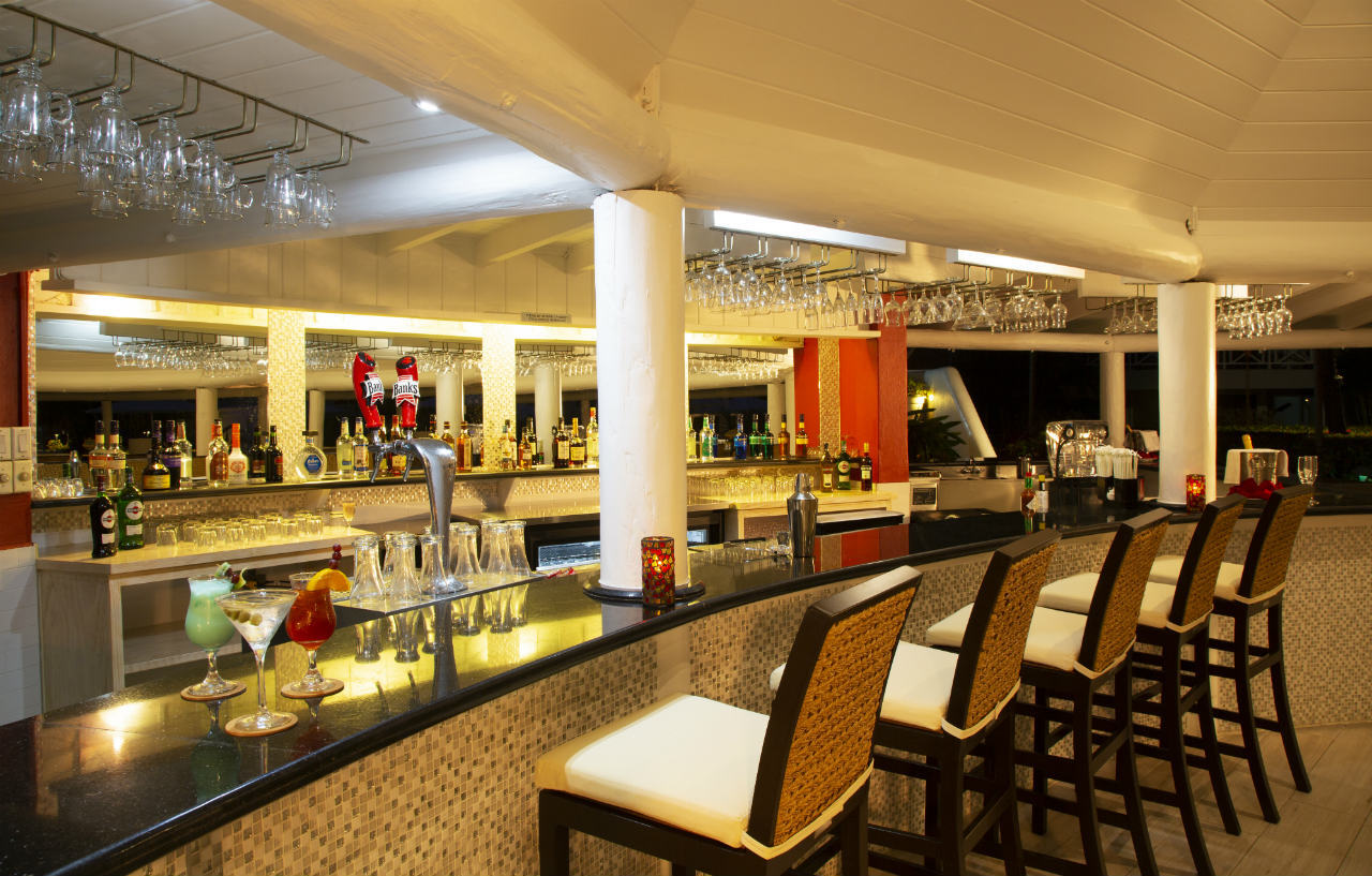 Отель The Club Barbados (Adults Only) Сент-Джеймс Экстерьер фото